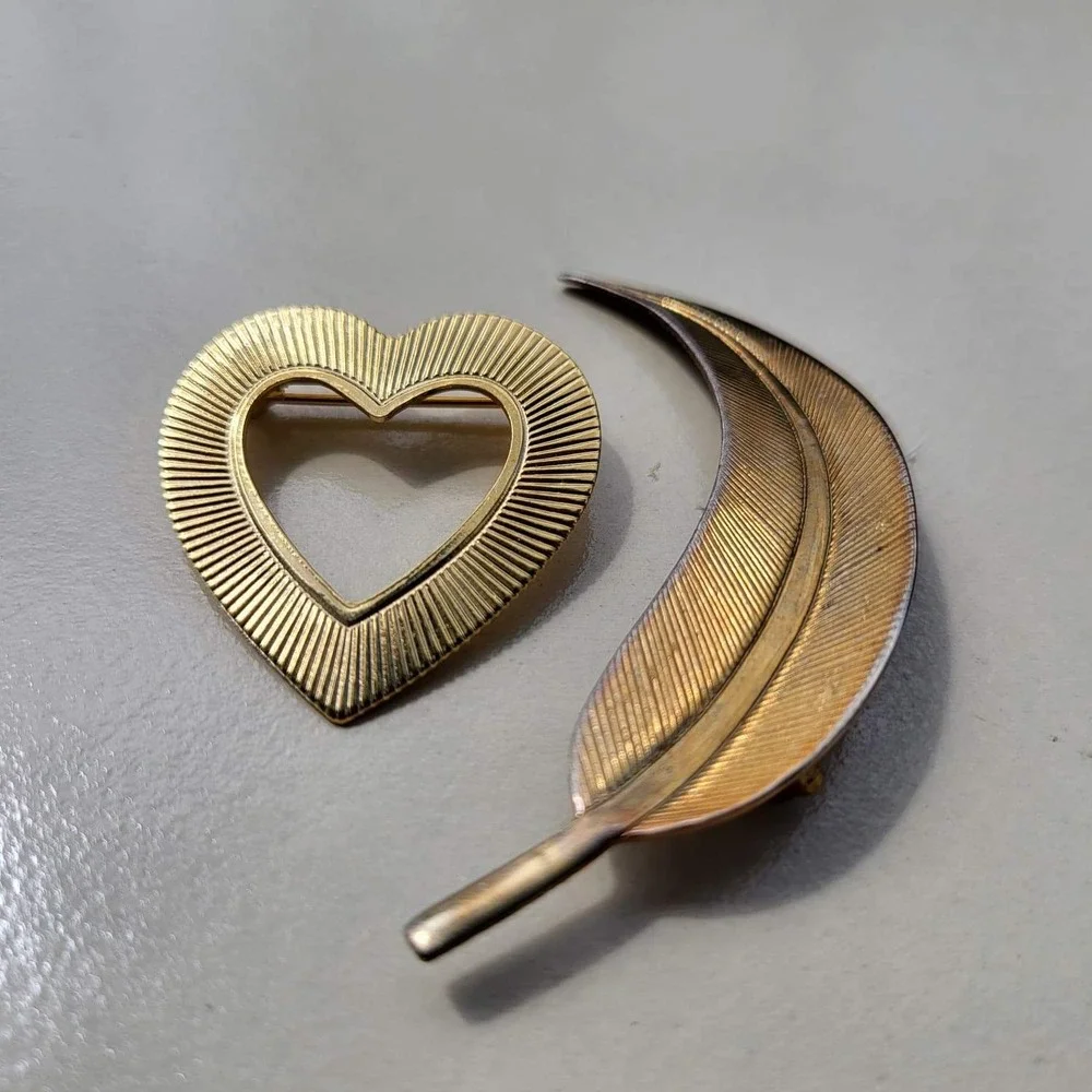 N/A vintage gold